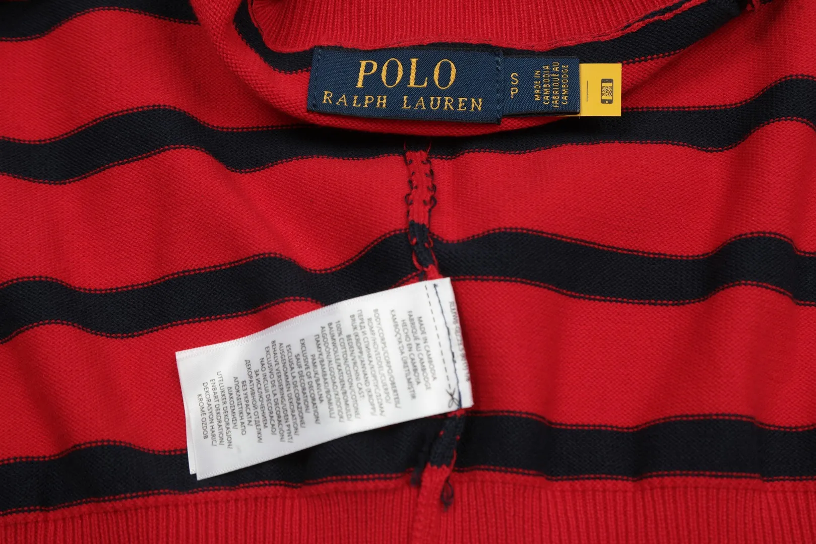 P190 Top quality" Style number: DS011# [Ralph Lauren jacquard striped round neck basic pony embroidered logo knitted cardigan long sleeves] ✅Ralph Lauren Ralph Lauren classic basic versatile plain striped jacquard knitted cardigan long-sleeved small jacket ✅Main provider of platform live broadcast wholesale entity ✅ZP quality 1:1 pattern making Scan the code to enter the GF website Counter quality ✅Detailed quality The only one in Guangzhou Imported quality cotton yarn Mainly high-end Cost-effective, good quality, needless to say. ✅The version is restored to the original one. Loose, comfortable and stress-free. Simple is high-end. Classic is timeless. ✅The upper body is simple and easy to match. A must-have for goddess ootd. Good-looking clothes are never picky. A must-have in the goddess’ wardrobe. Size: S-XL. Color: Navy Blue Red.